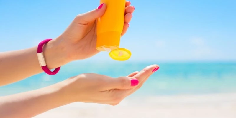 كيف تختارين واقي شمس مناسب لبشرتك؟